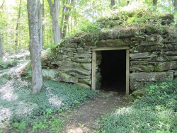 Lost Histories: The Story of New England's Stone Chambers Photo: Benjamin Lord