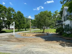 Driveway Photo: Nancy Farwell