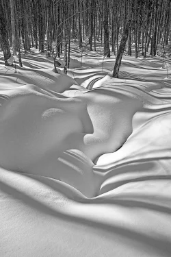 3_snow_waves_stowe_vt.jpg