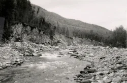 dwndmag600.jpg Photo: NH Dam Bureau Collection