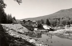 faileddam600.jpg Photo: NH Dam Bureau Collection