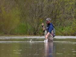 Bass fishing Photo: Charlie Schwarz