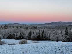 Snowy mountain Photo: Sandy Dannis