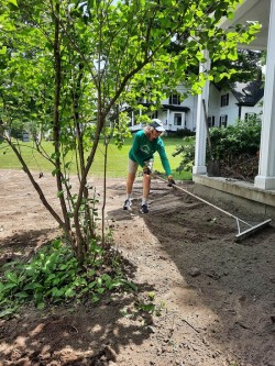 Planting prep Photo: Emily S. Rowe