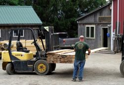 18_sorting_lumber_-_irion_lumber_co.jpg