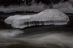 27_dana_hillesland__wells_river_ice.jpg