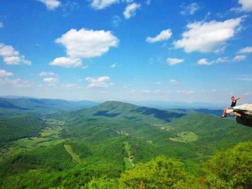 Christi Holmes hiking