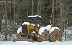 32_skidder_in_the_snow.jpg