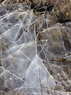 Lake Ice Photo: Frank Kaczmarek