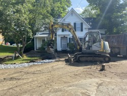 Truck work Photo: Nancy Farwell