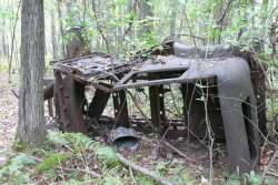 Rusty car Photo: Stephen Fox