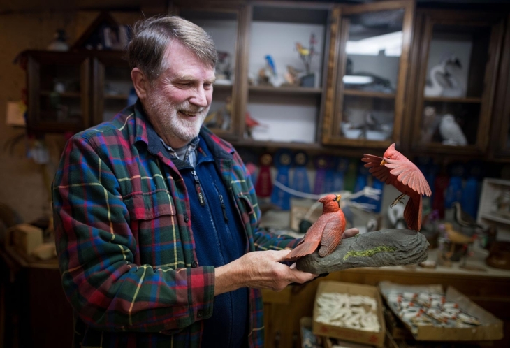 A Bird in Hand: The Art of Woodcarver George Calef