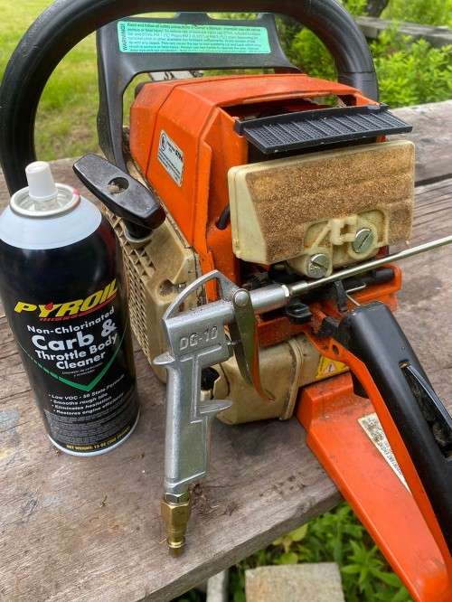 Chainsaw cleaning