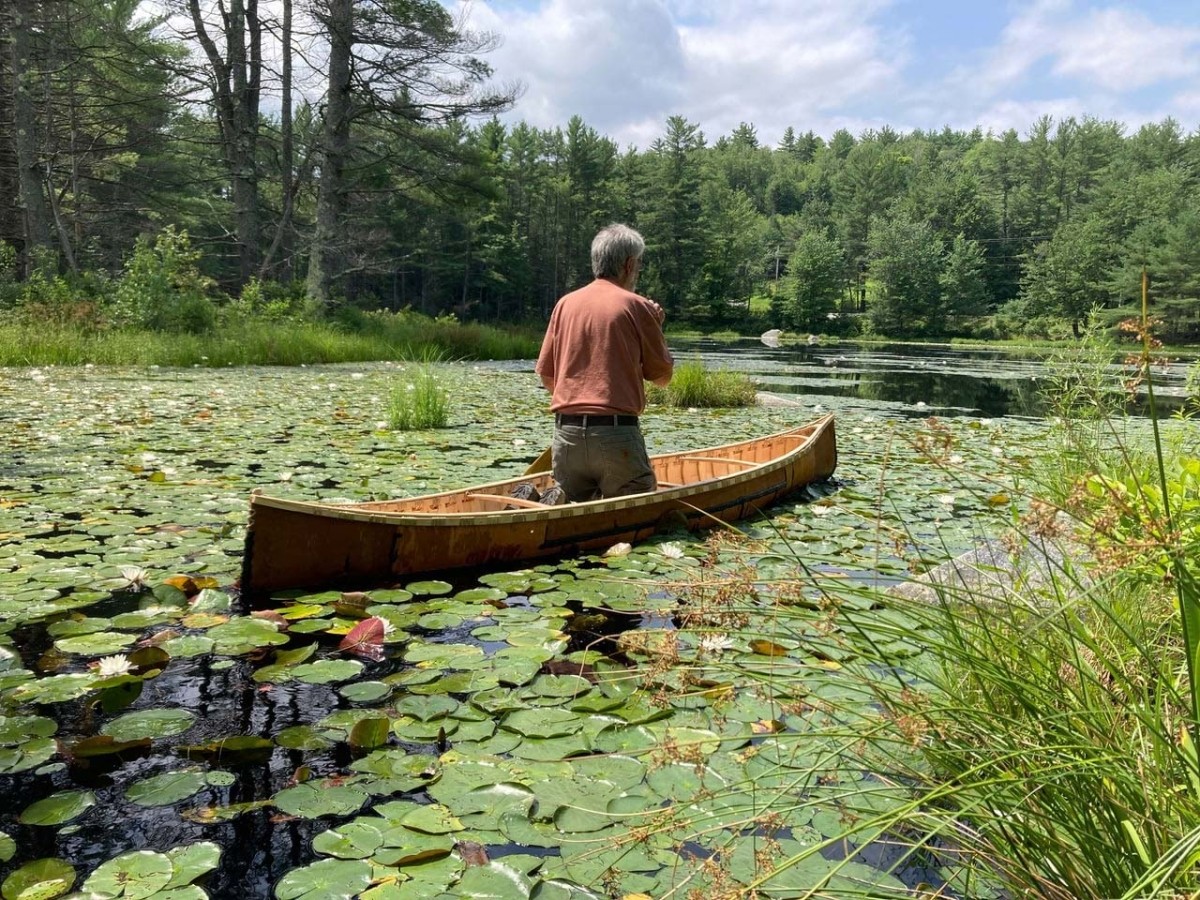 Building a Birchbark Canoe