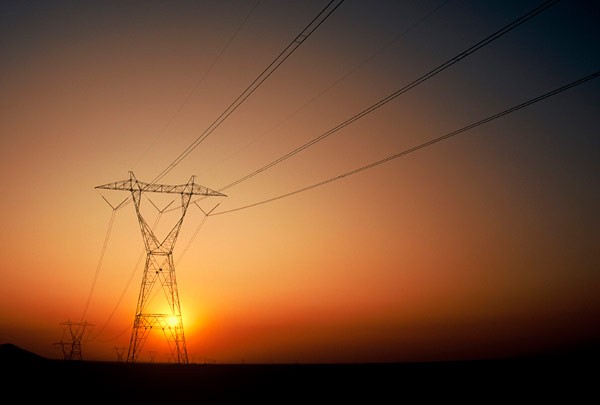 powerlines600_1.jpg