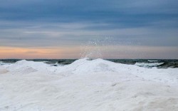 Ice formations Photo: Kathy Faber-Langendoen