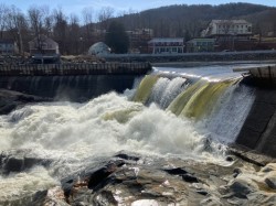Broken dam Photo: Richard Philben