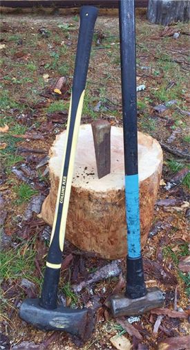 splitting_firewood1.jpg thumbnail