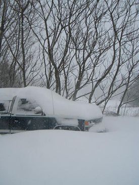 truck_snow.jpg thumbnail
