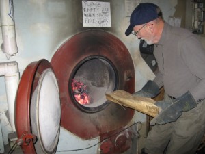 FORCED AIR OUTSIDE WOOD BURNING FURNACE